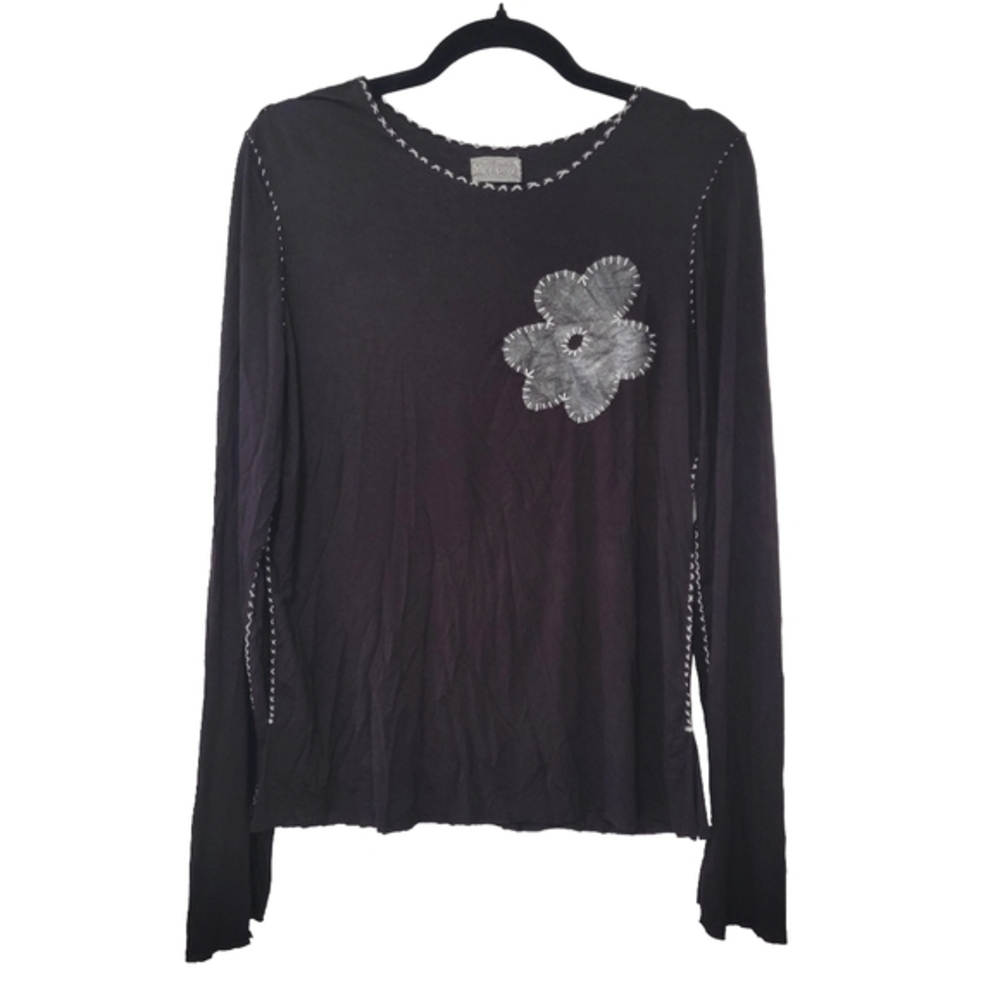 Made on Grand Women's Long‎ Sleeve Shirt Size M Black Contrast Stitching Minimal